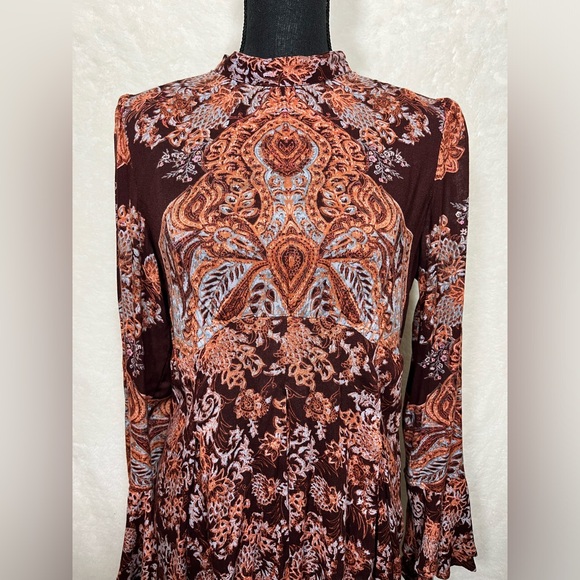 Free People BOHEMIAN Maroon Long Bell Sleeve Mini Dress Size XS - Picture 3 of 9